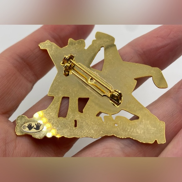 TWO HANDS Brand Festive Enamel Kids Brooch Pin and 1 Set of Earrings Lot of 2 - Picture 5 of 5